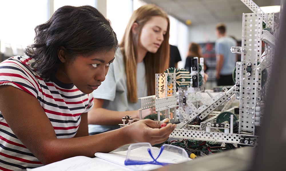 How STEM Education Can Close Gender, Ethnicity, and Income Gaps